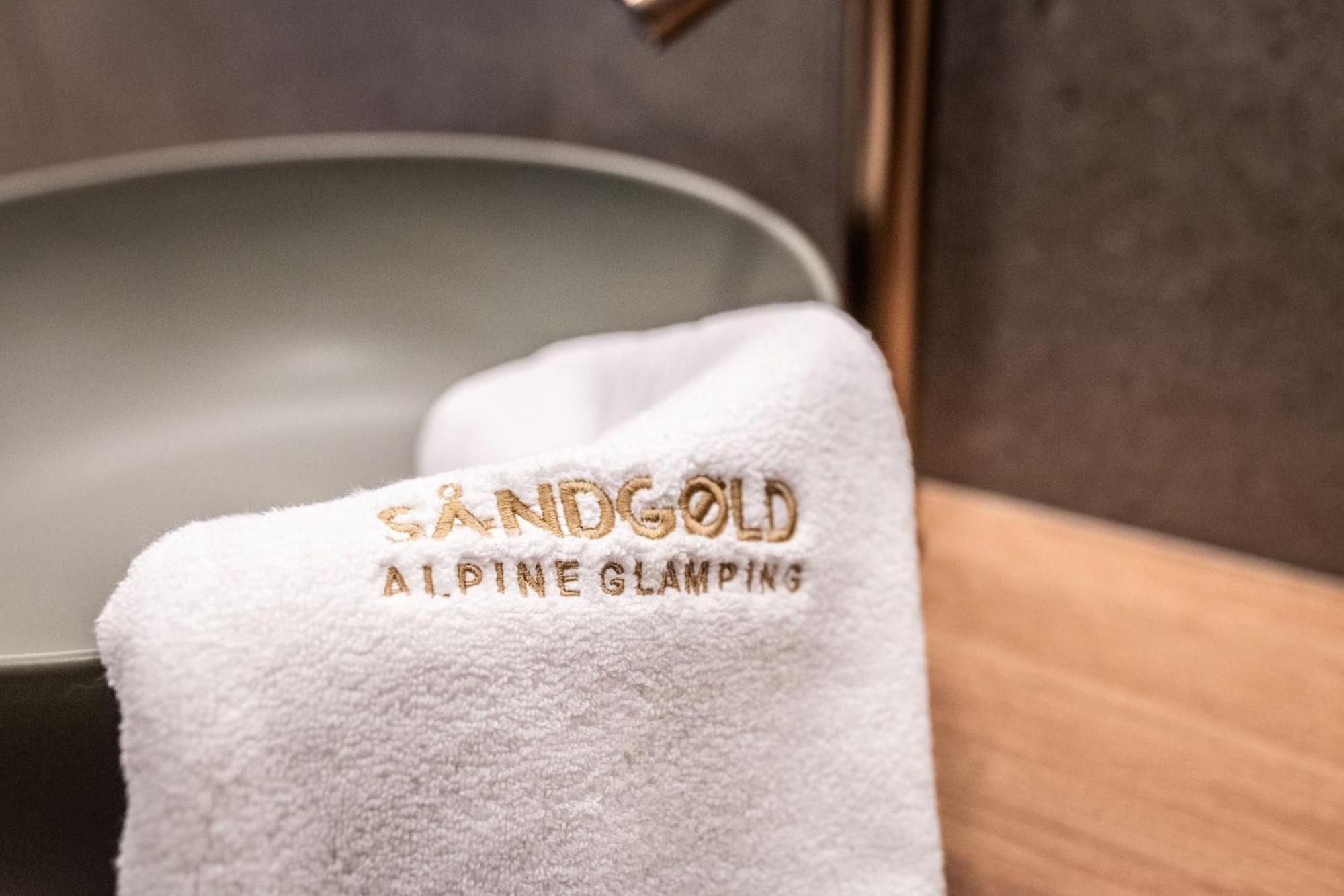 Sandgold Alpine Glamping 坎波图雷斯 外观 照片